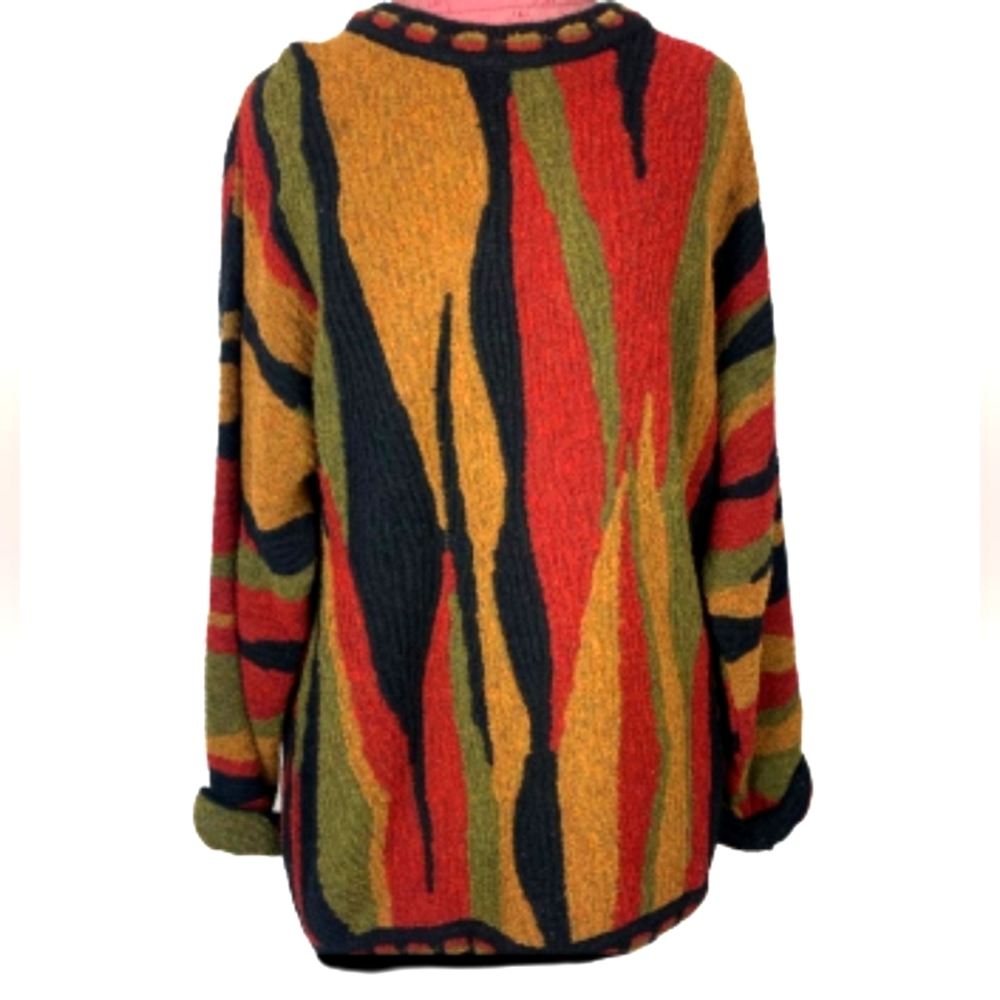 Tundra Canada Sweater